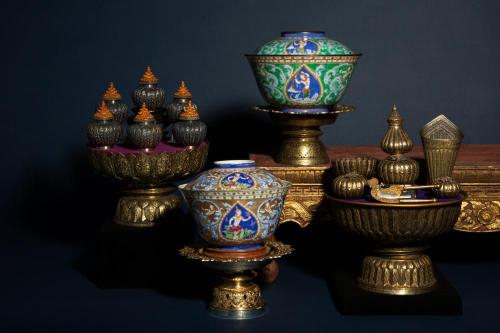 Asian Antiques, Porcelain, Silver and Teapots