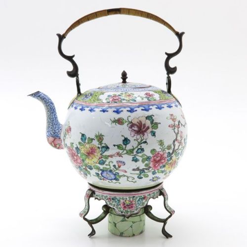 3 Day International Arts, Antique and Chinese Porcelain Auction